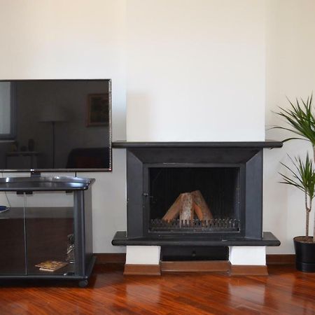 Cozy One Bedroom Apartment In Milano, Brera Bagian luar foto