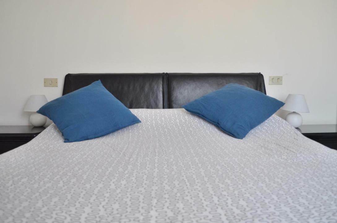 Cozy One Bedroom Apartment In Milano, Brera Bagian luar foto