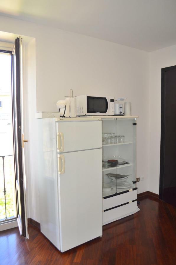 Cozy One Bedroom Apartment In Milano, Brera Bagian luar foto