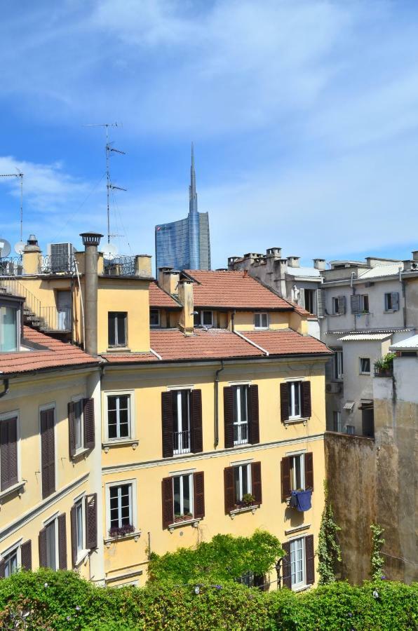 Cozy One Bedroom Apartment In Milano, Brera Bagian luar foto